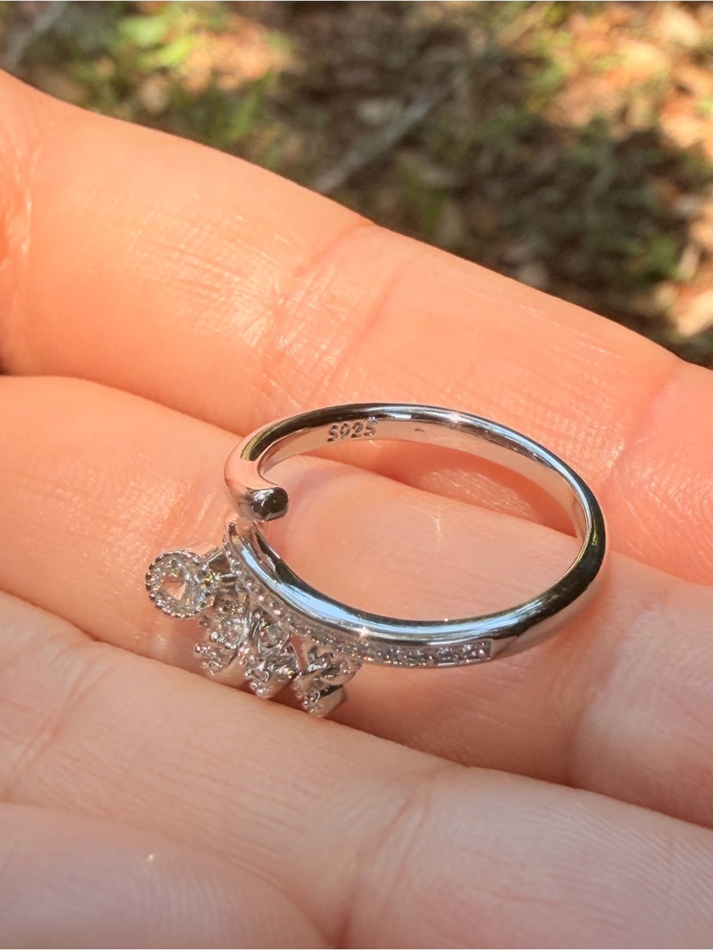 Sterling Silver 925 CZ Floral Cluster Ring - White - Picture 3 of 9
